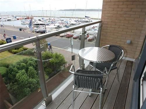 Hotel Quay Holidays - Dolphin Quays Poole